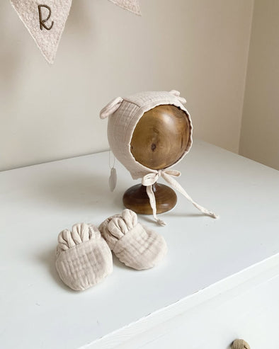 Premium Muslin Bonnet & Booties